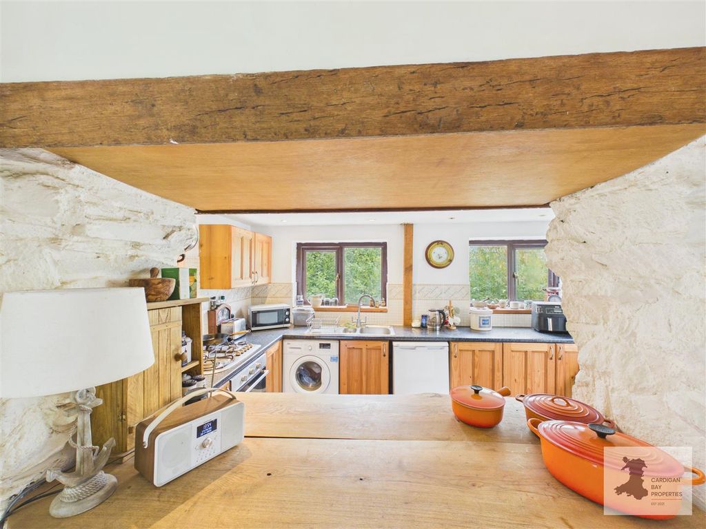 Property photo 2 of 43 Kitchen