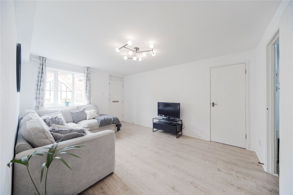 Property photo 2 of 12 Picture No. 01