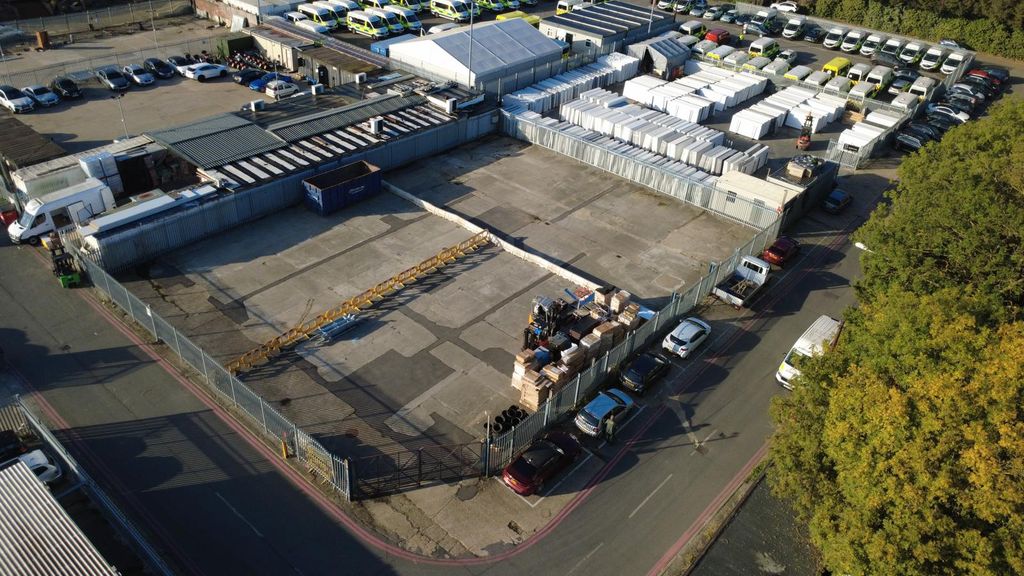 Property photo 3 of 4