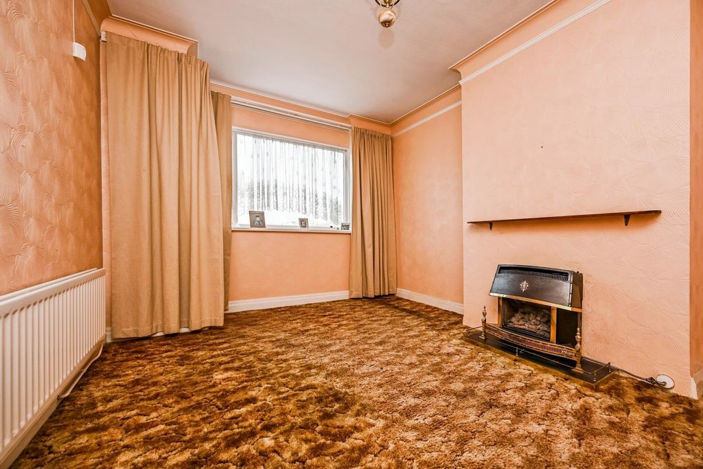 Property photo 3 of 13 Photo
