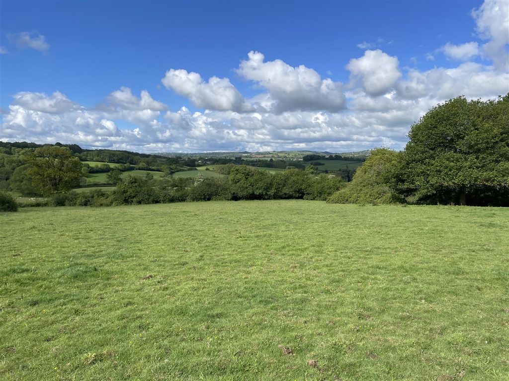Property photo 2 of 14 Img_0326.Jpg