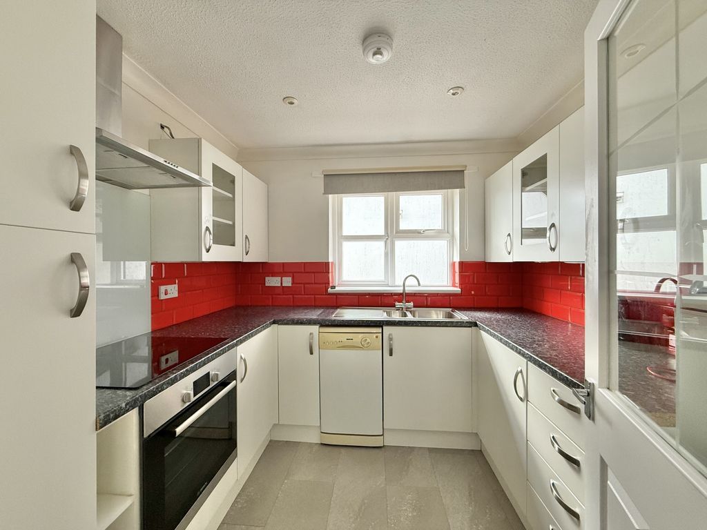 Property photo 2 of 18 Photo 12