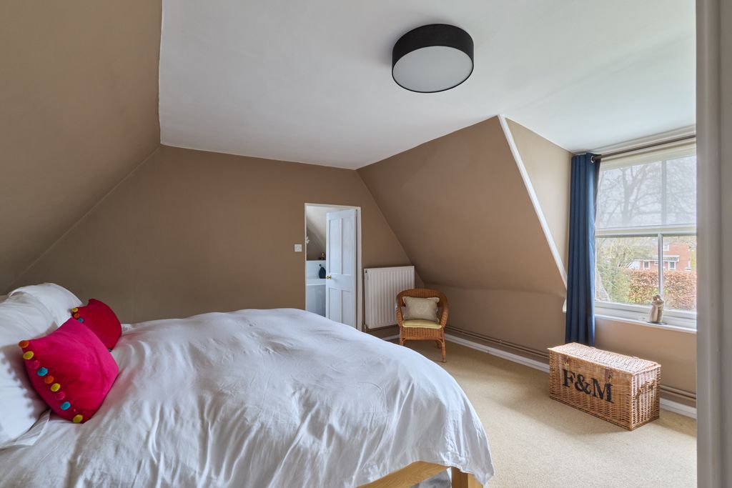Property photo 3 of 30 Hurdle Hall 1303260030