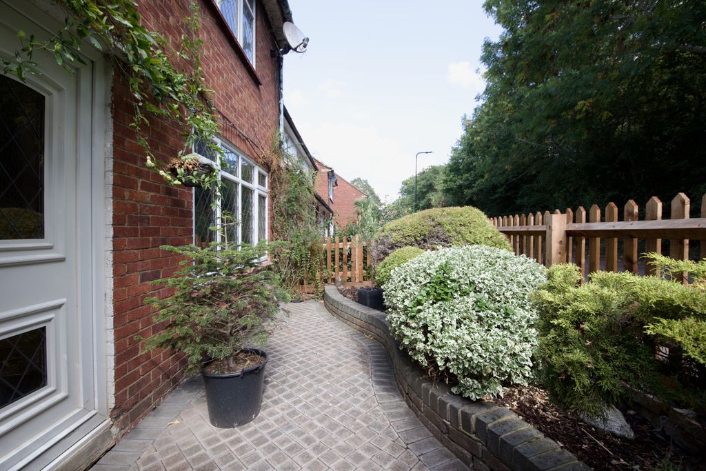 Property photo 3 of 13
