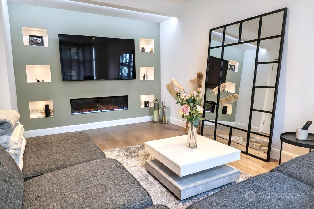 Property photo 3 of 37 5256064
