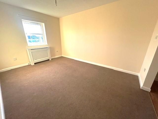 Property photo 3 of 5 Living Room