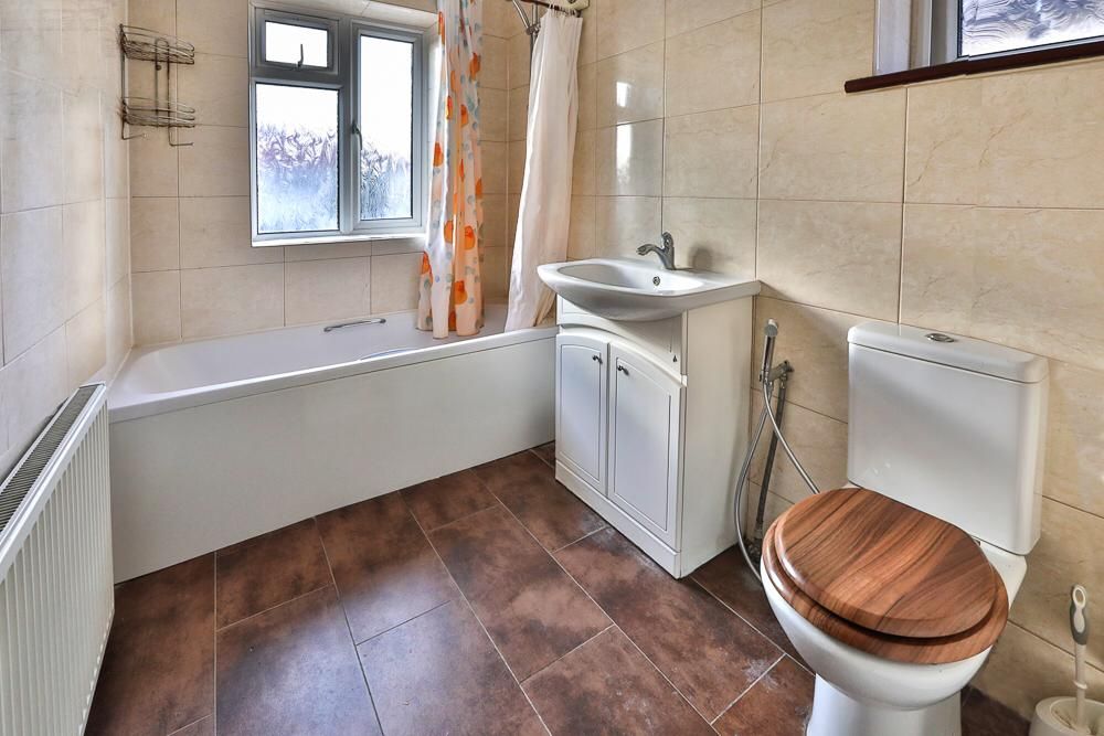 Property photo 3 of 14 Photo 3