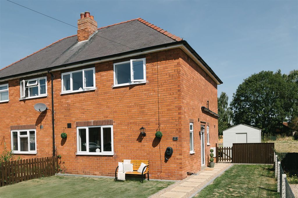Property photo 3 of 40 Front