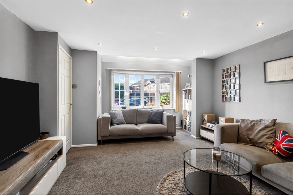 Property photo 3 of 18