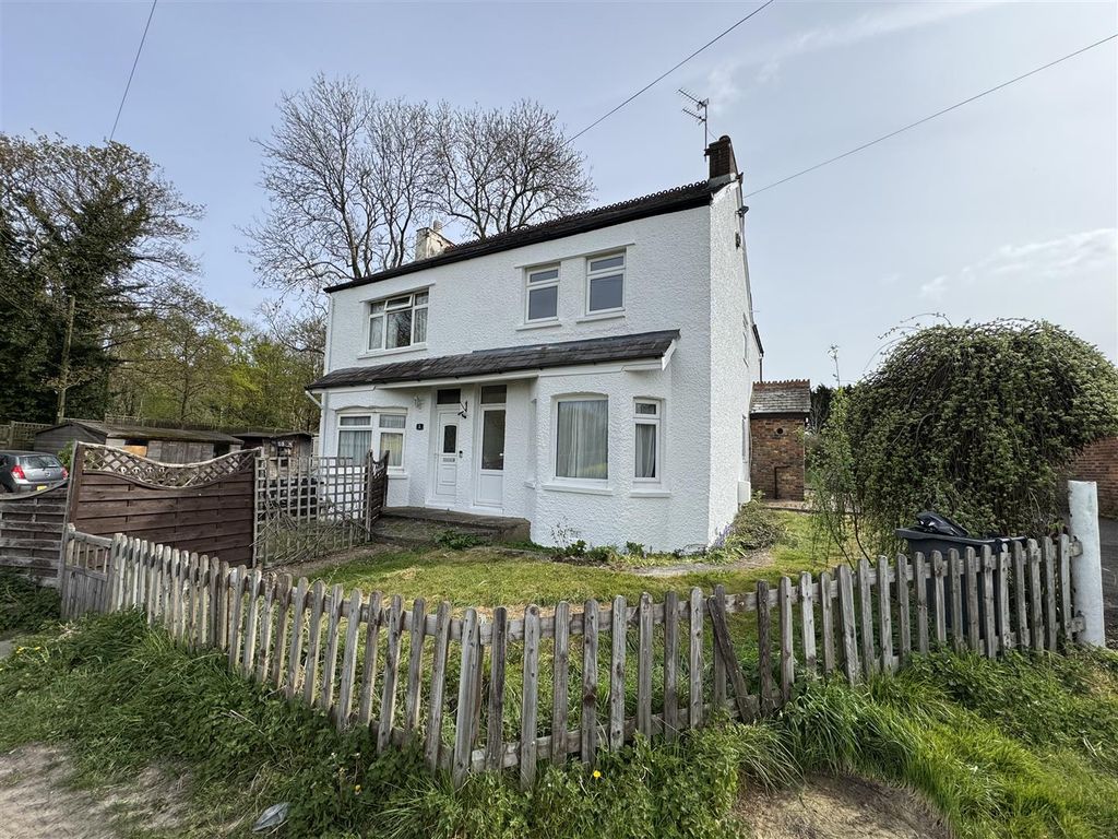 Property photo 1 of 13 Front