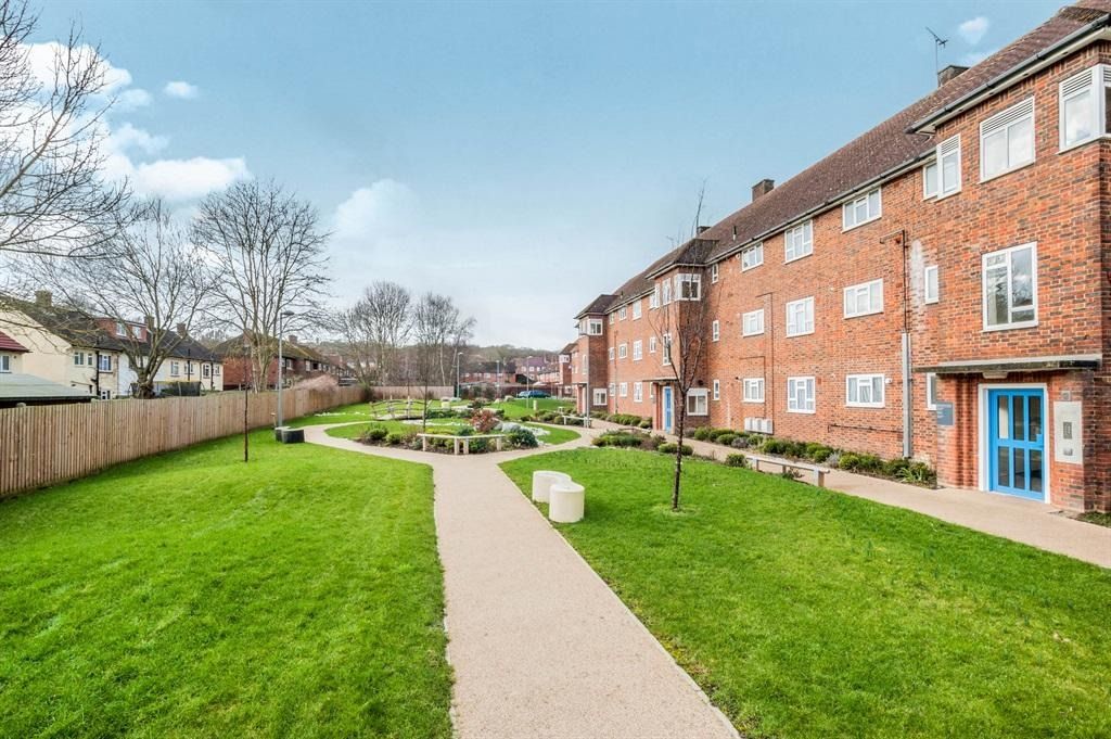 Property photo 2 of 6 4570831