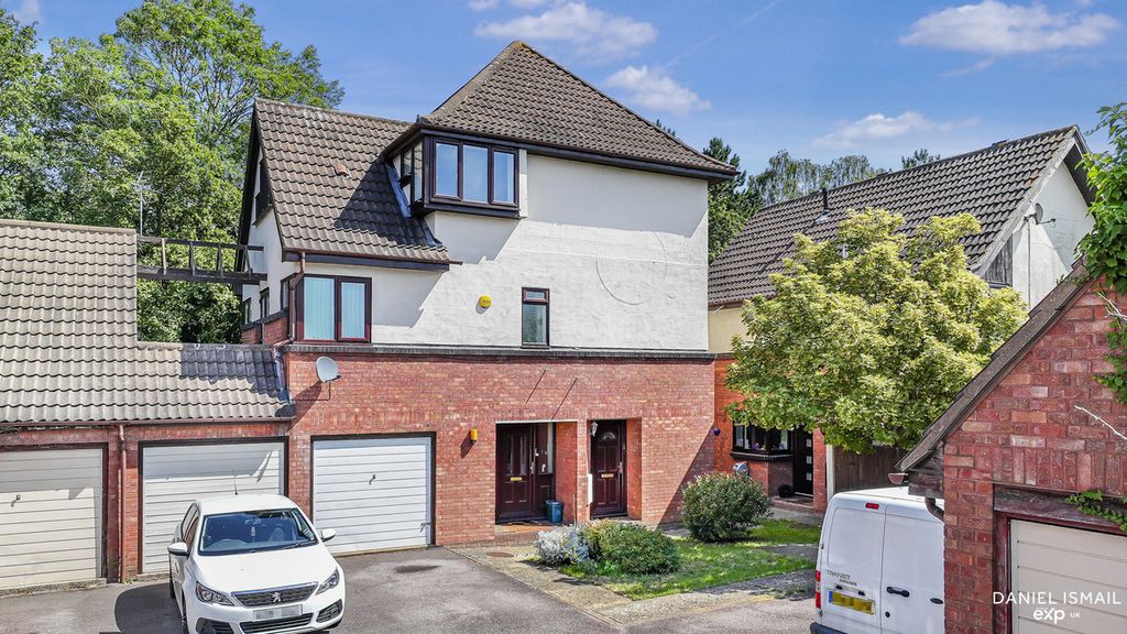 Property photo 1 of 19