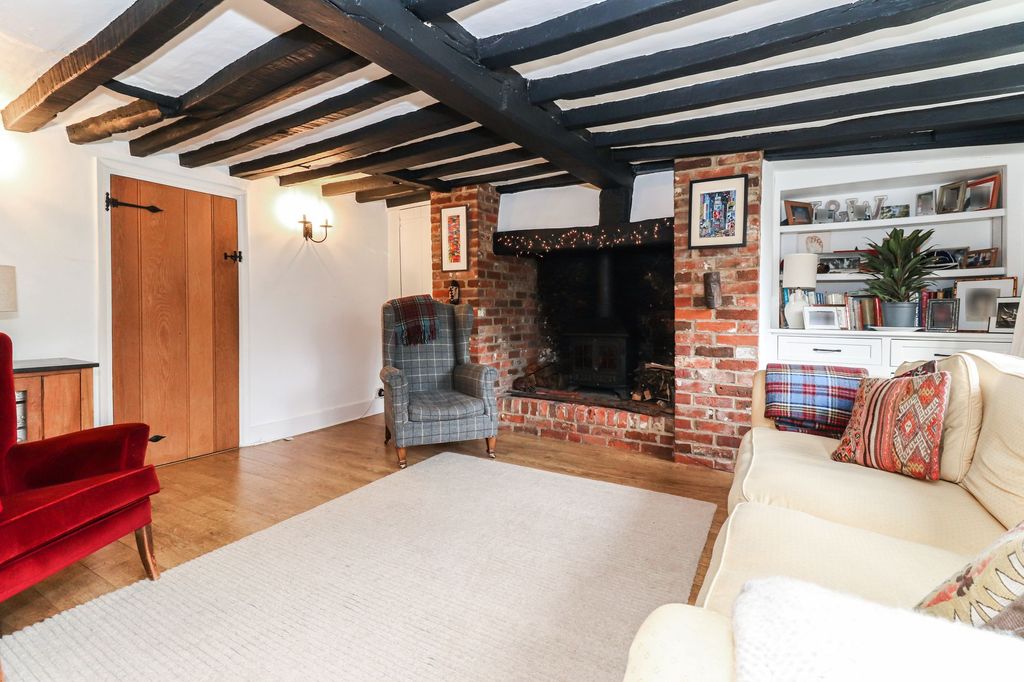 Property photo 2 of 38