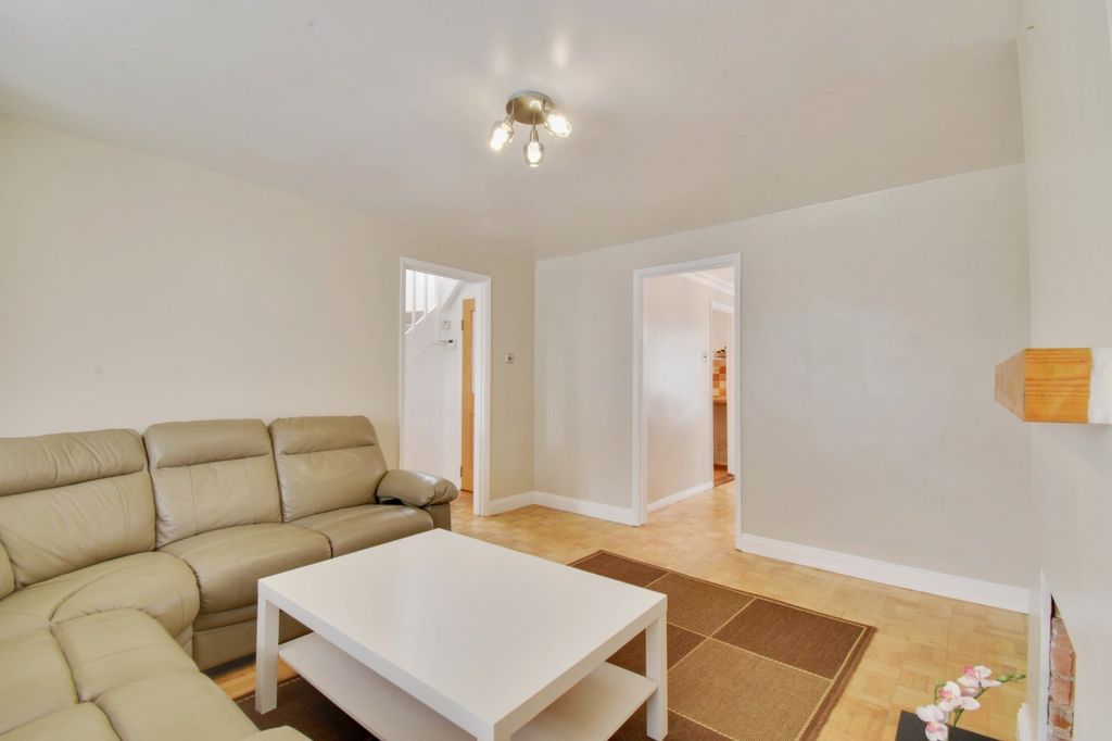 Property photo 3 of 10 Picture No. 08