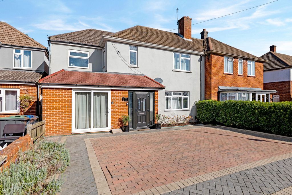 Property photo 1 of 47