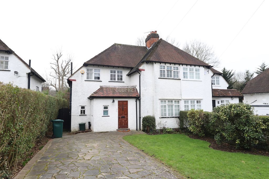 Property photo 2 of 15