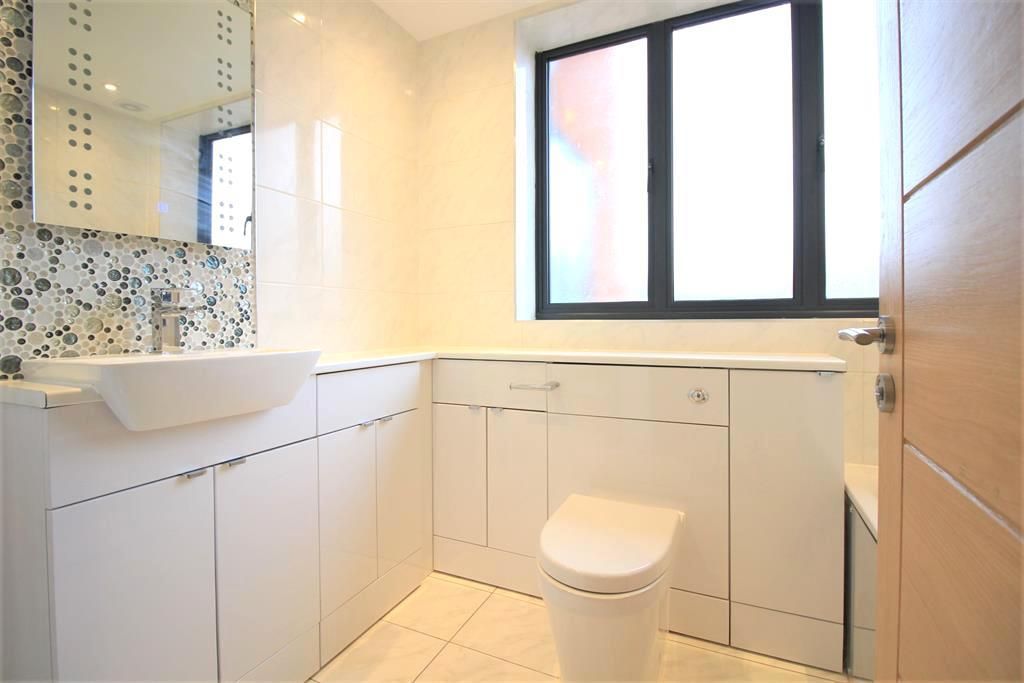 Property photo 3 of 3