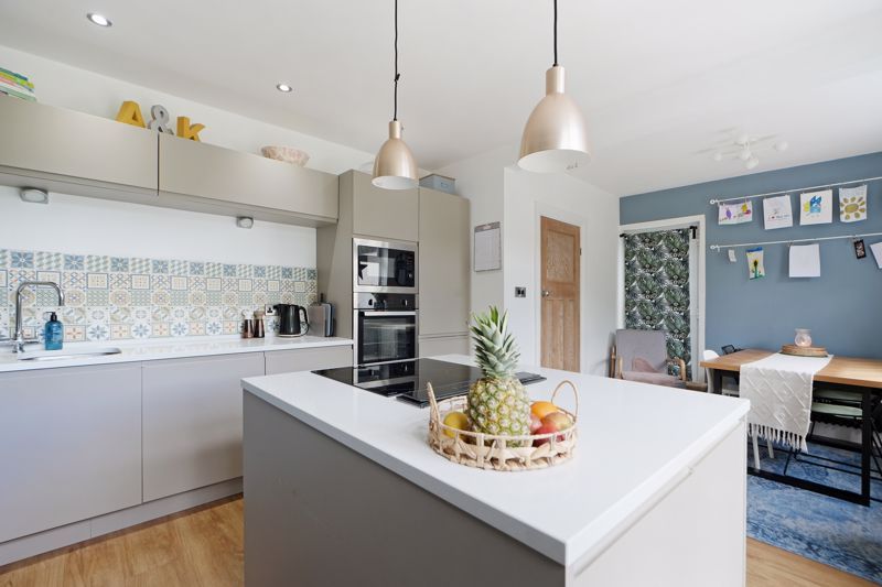 Property photo 3 of 37 Dining Kitchen