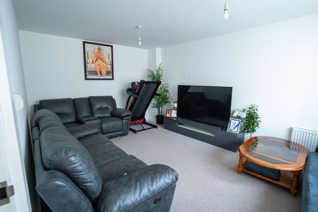 Property photo 3 of 31 Dsc01412.Jpg