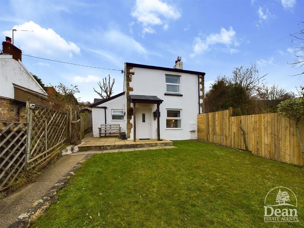 Property photo 2 of 24