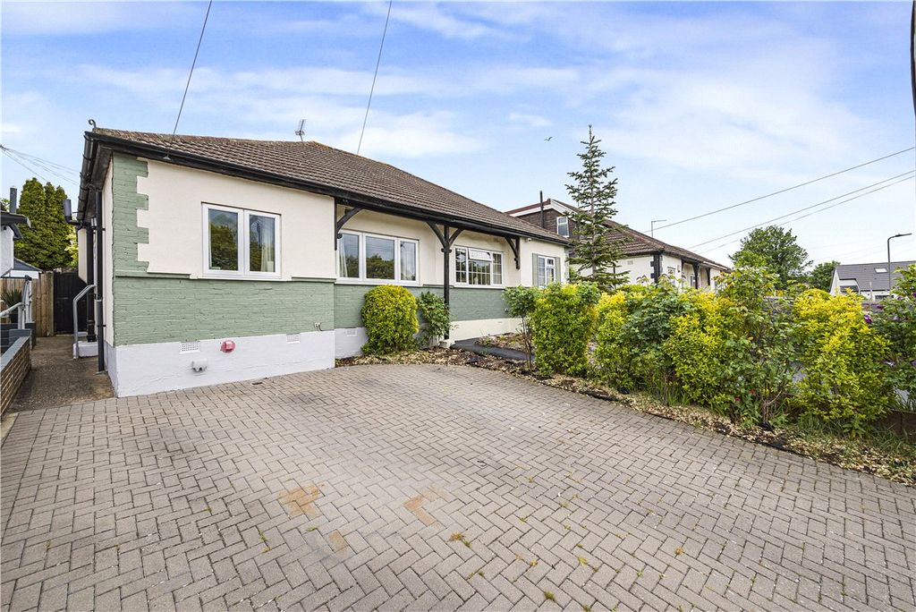 Property photo 1 of 31 Picture No. 01