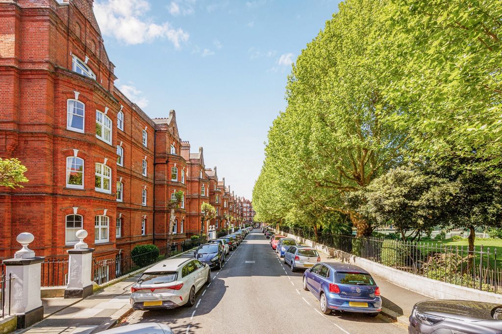 Property photo 2 of 14 6114931