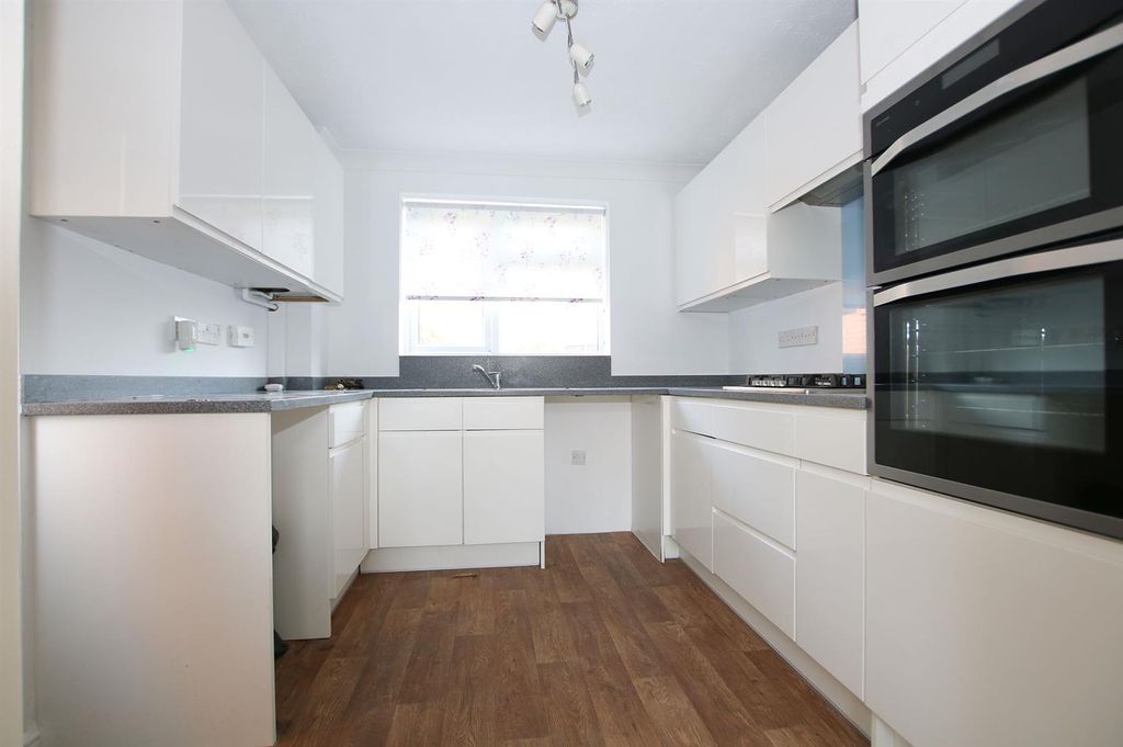 Property photo 2 of 14 Img_2788.Jpg