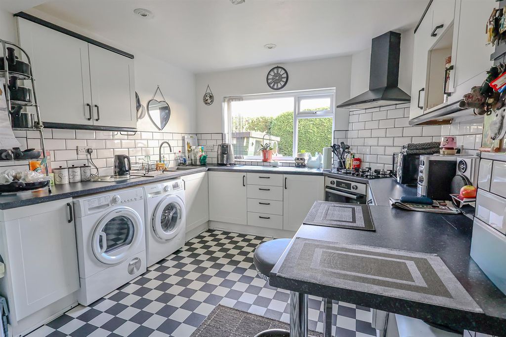 Property photo 2 of 32 1 (8).Jpg