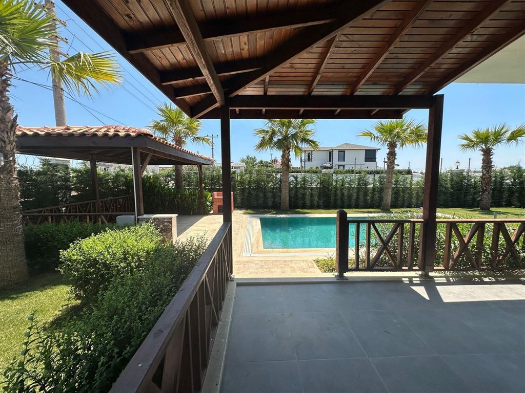 Property photo 3 of 19 Deluxe Villa With Private Facilities For Sale In Belek - Beautifully Maintained Private Exterior