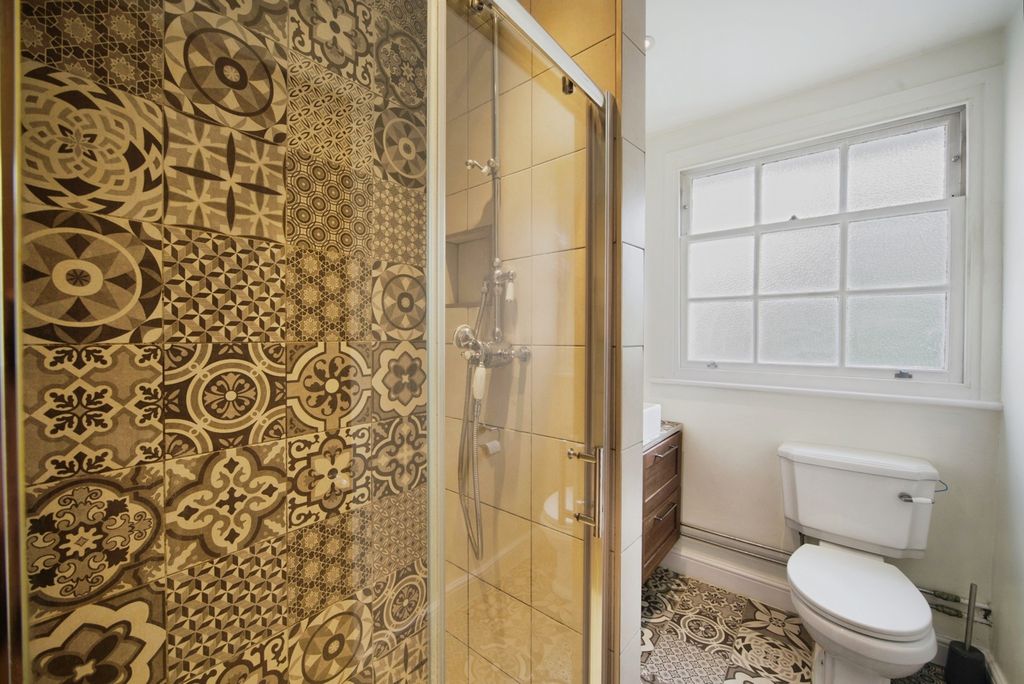 Property photo 3 of 15 Bathroom