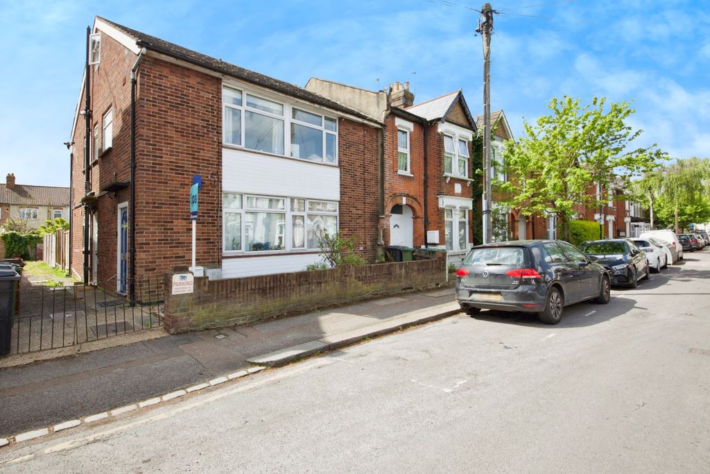 Property photo 1 of 18 Img_1227