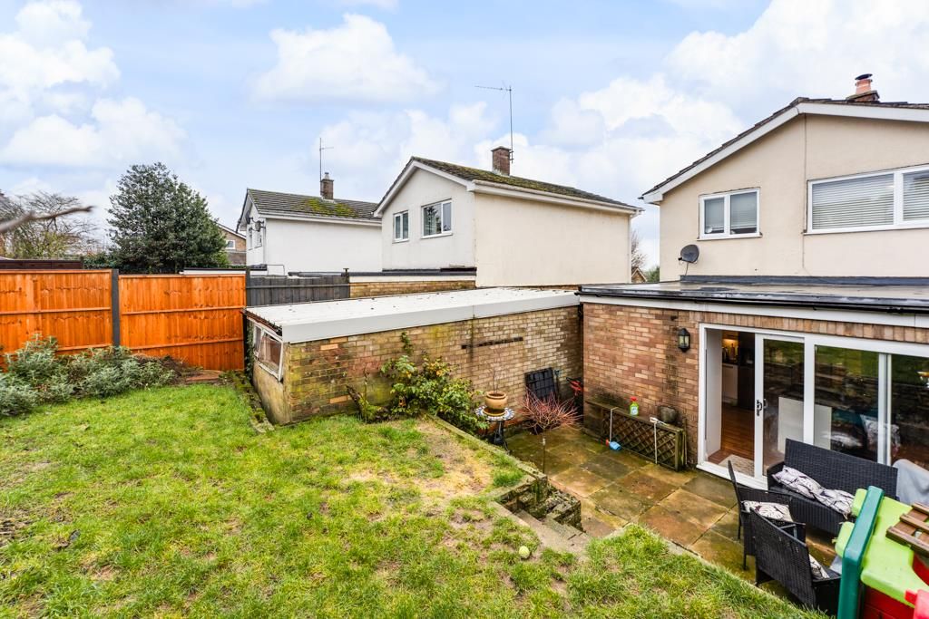 Property photo 2 of 25 12 Pinewood Close, Kettering-4.Jpg