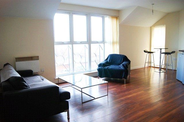 Property photo 2 of 6 Lounge