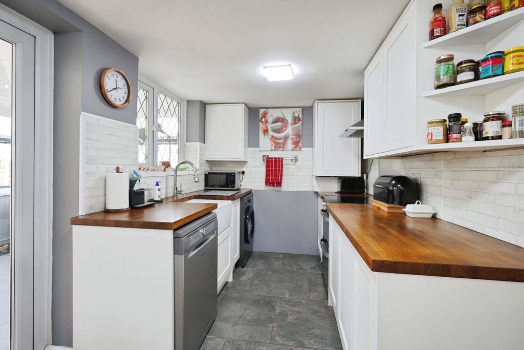 Property photo 2 of 23 Pbox-Img.Jpg