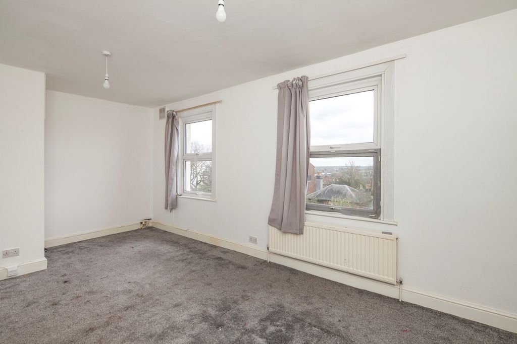 Property photo 3 of 10 8B1cd2B2-0c29-F11...