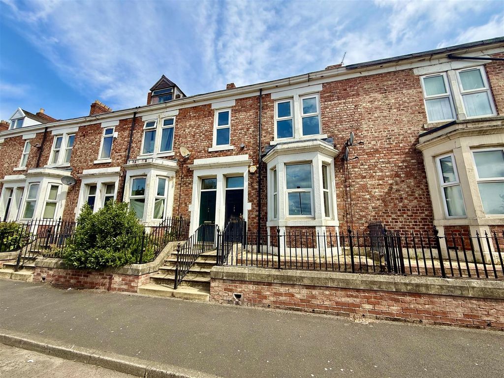 Property photo 1 of 13 External