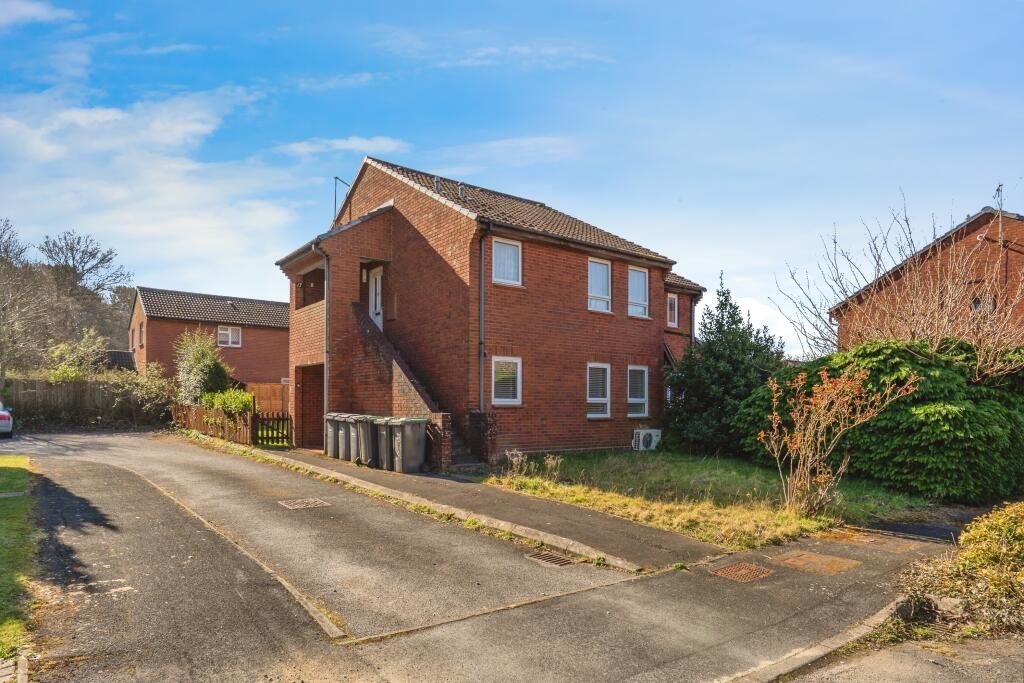 Property photo 1 of 8