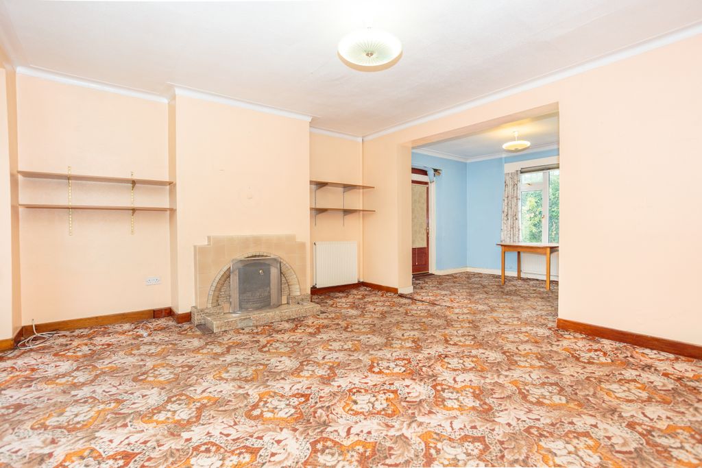 Property photo 2 of 37 Living Room