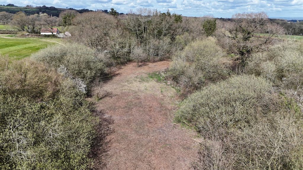 Property photo 1 of 10 Image00031.Jpeg