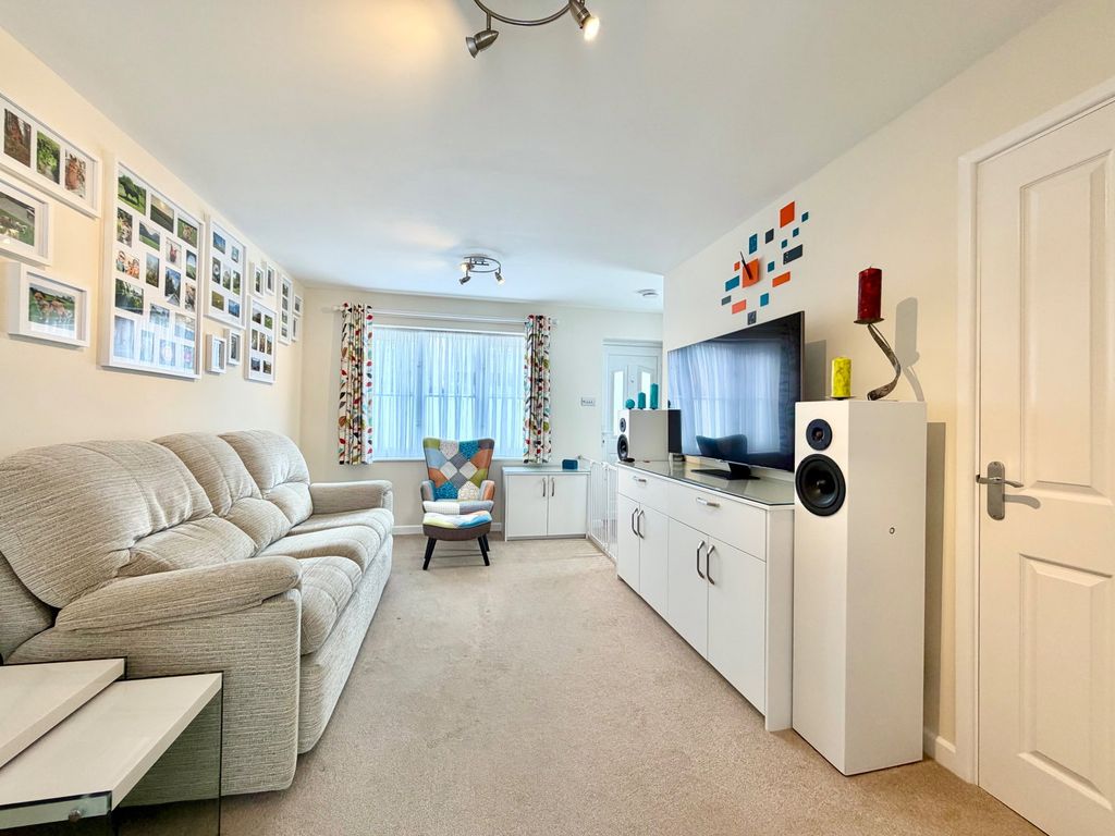 Property photo 2 of 14