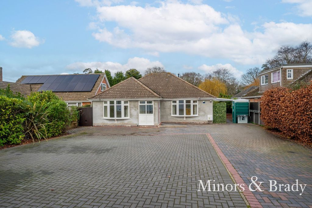Property photo 1 of 23