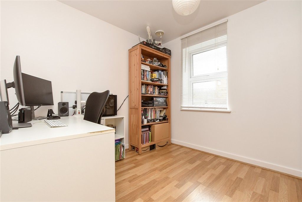 Property photo 2 of 8 Bedroom 2