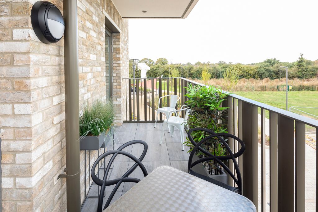 Property photo 1 of 8 24.09.11 Cside Hepworth 2 Bed Show Apt -41