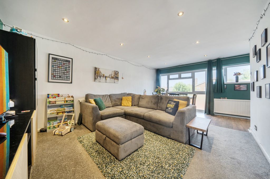 Property photo 2 of 23 1485876-13-6A4Fcf...