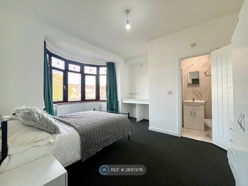 Property photo 3 of 26