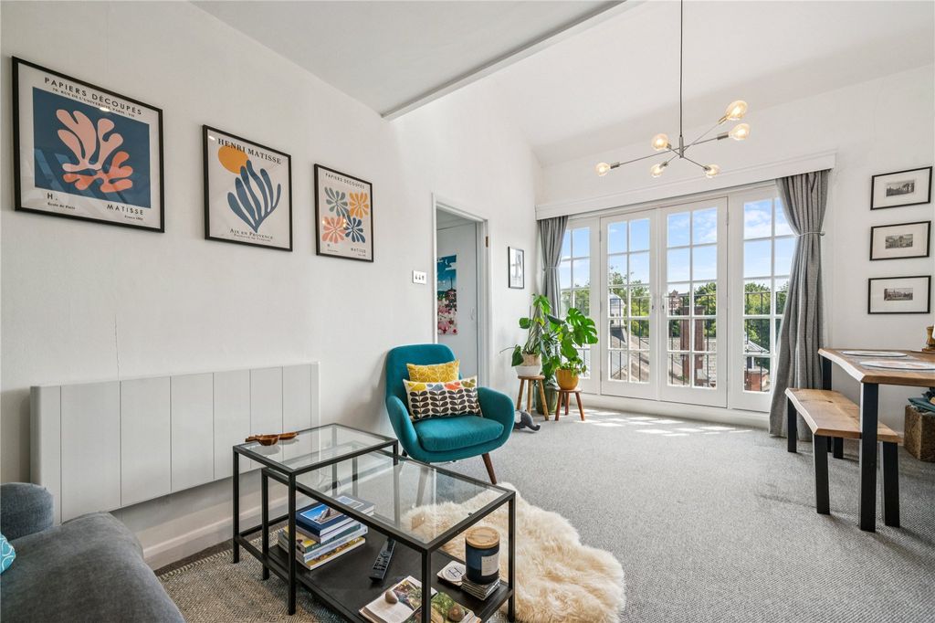 Property photo 3 of 11 Reception Room
