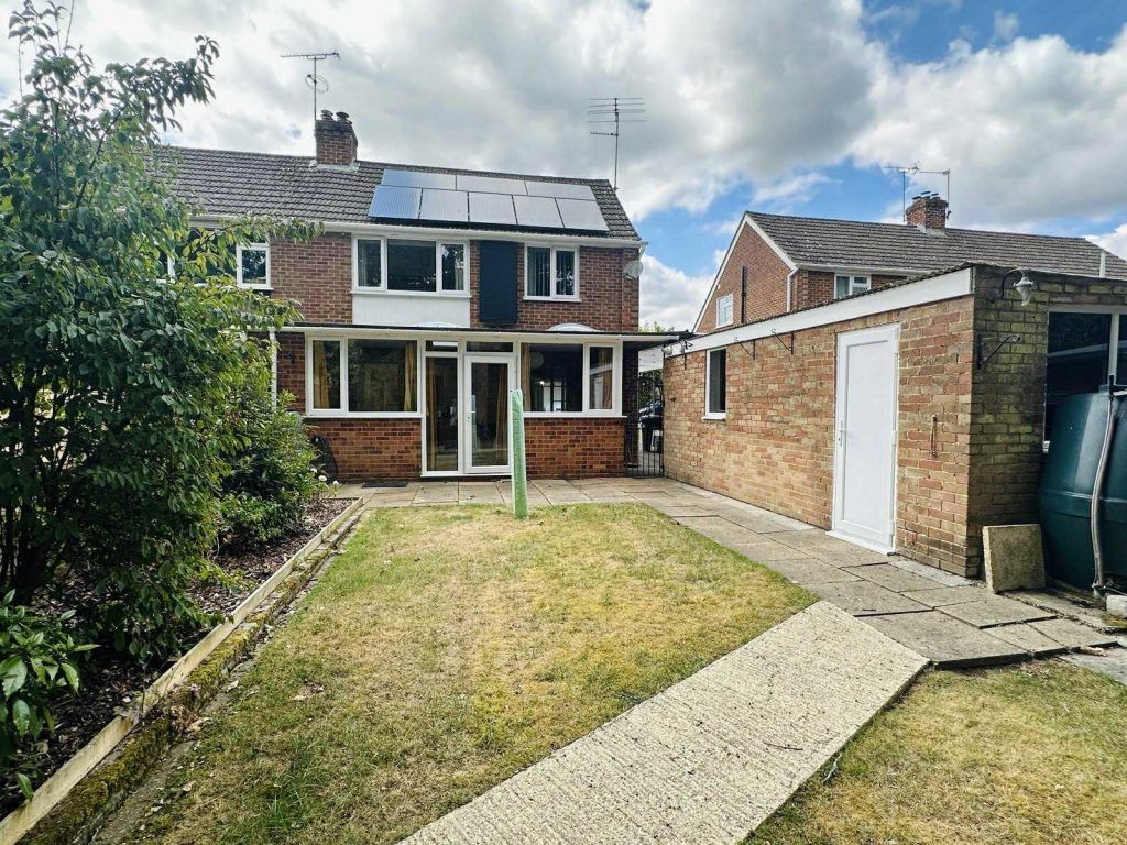 Property photo 2 of 12