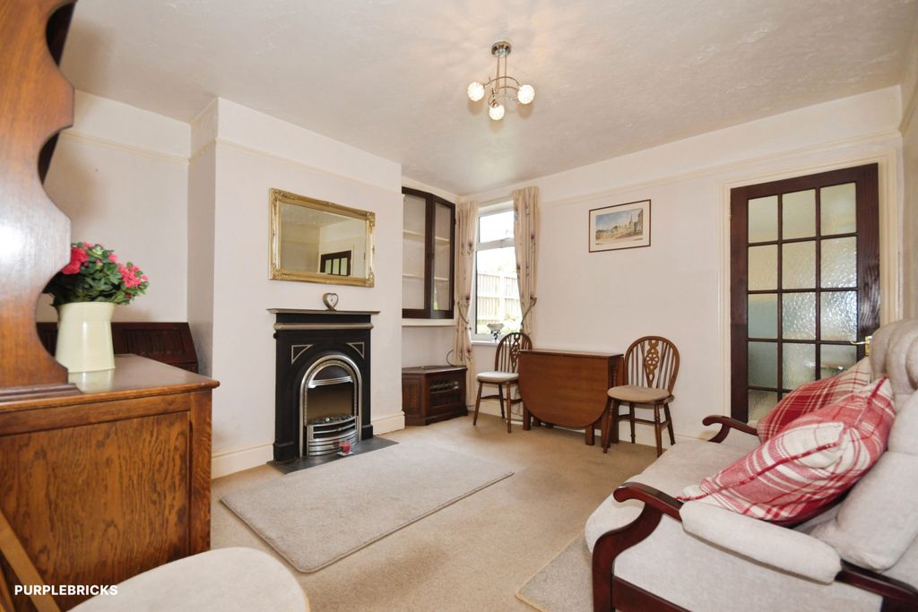 Property photo 3 of 20