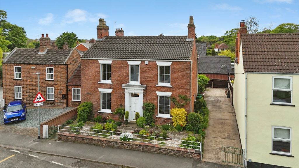 Property photo 1 of 13 5060901