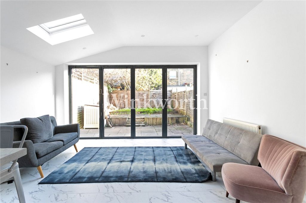 Property photo 1 of 15 Picture No. 32